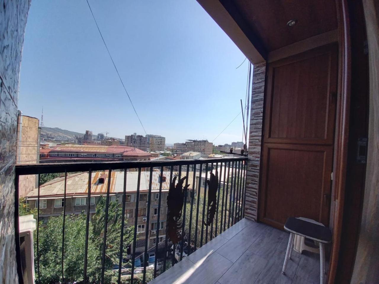 Gevorg'S Appartment Yerevan Exterior photo